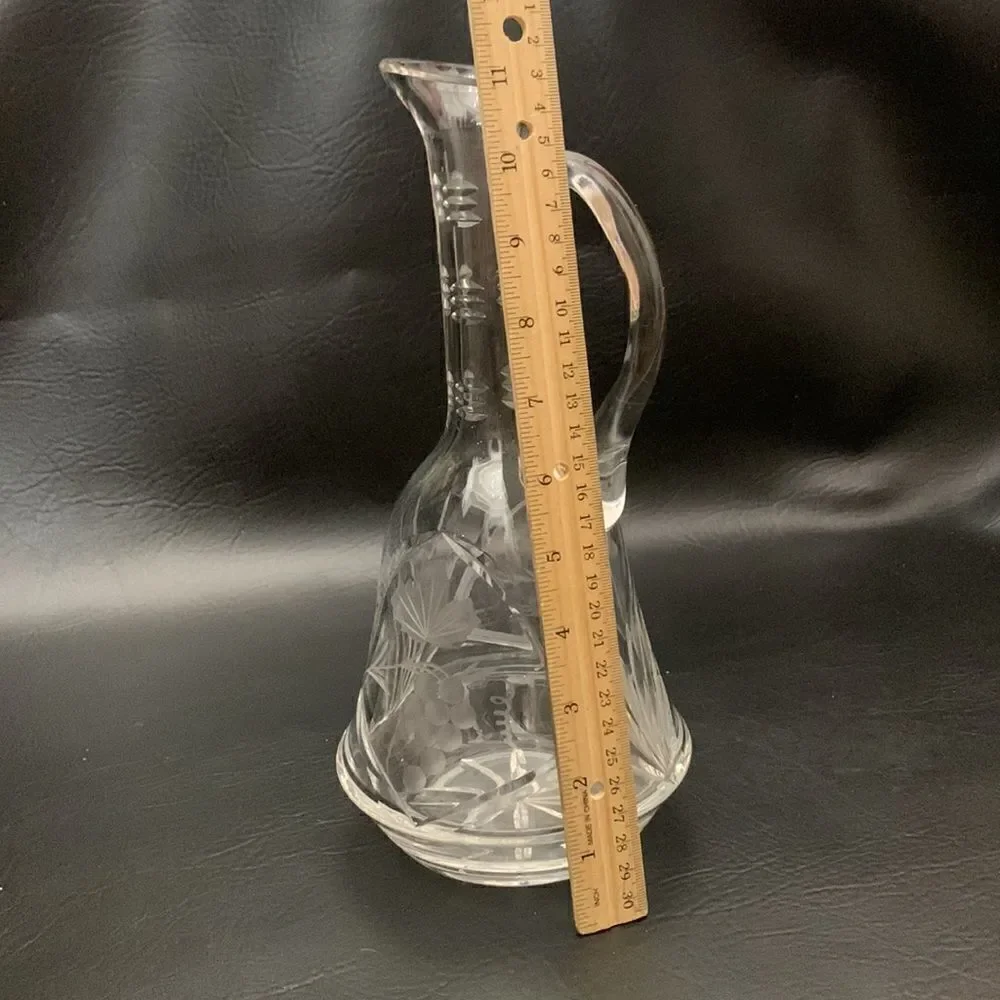 Liquor Wine Grape Vine Leaves Etched Cut Glass Starburst Decanter 11 Inches Tall